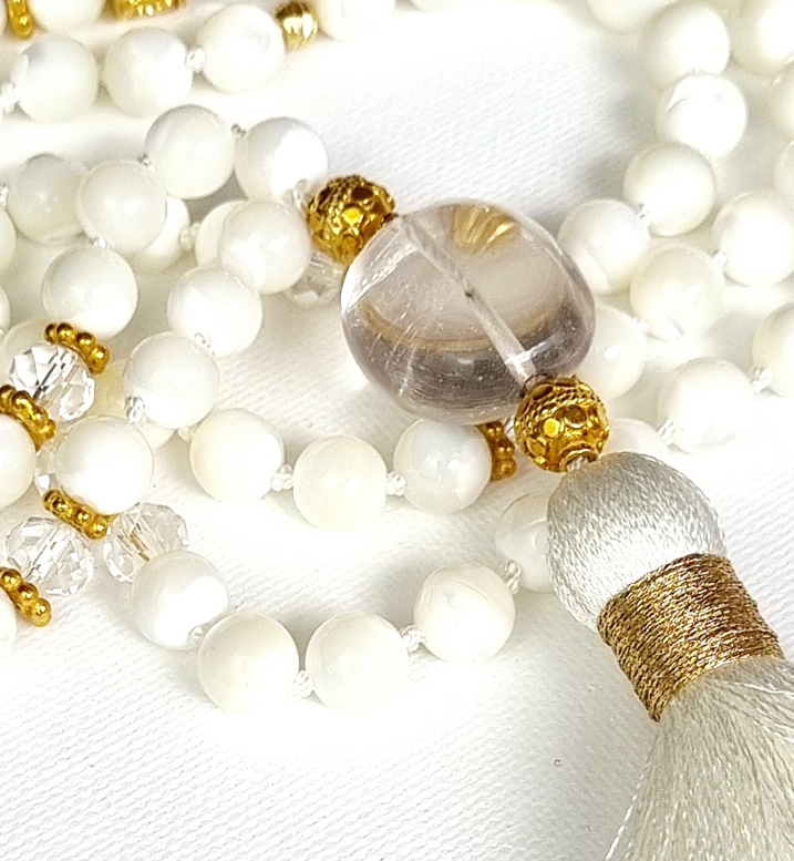 MAGic Mala “Mother of Pearls I” 